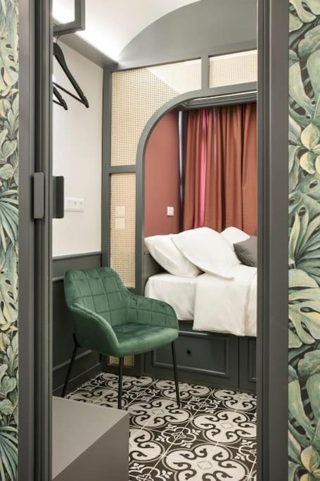 Luxury Ii Athens